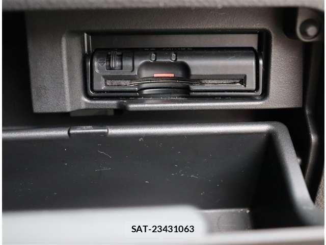 Nissan SERENA 2015-07 7224915-17