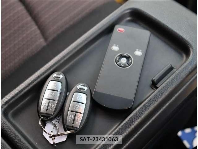 Nissan SERENA 2015-07 7224915-18