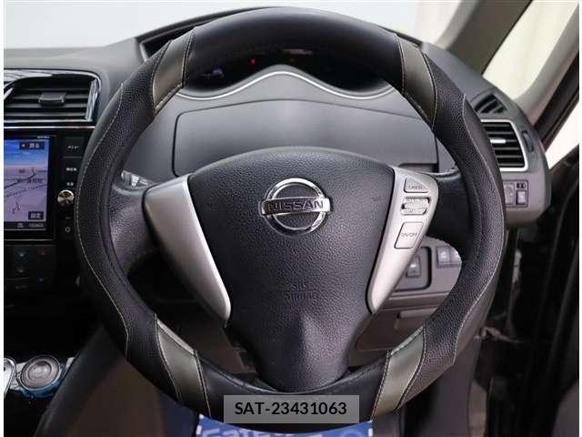 Nissan SERENA 2015-07 7224915-19