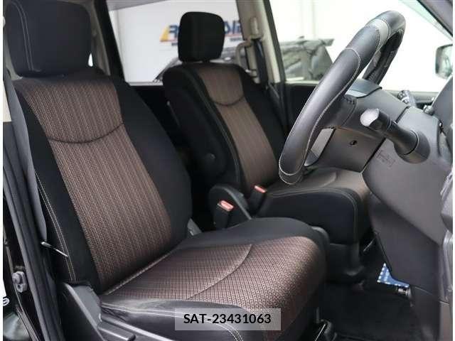 Nissan SERENA 2015-07 7224915-21