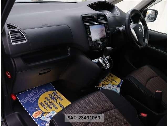 Nissan SERENA 2015-07 7224915-23
