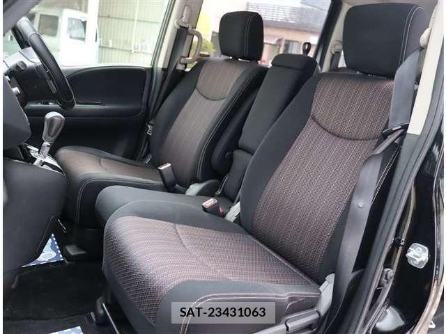 Nissan SERENA 2015-07 7224915-24