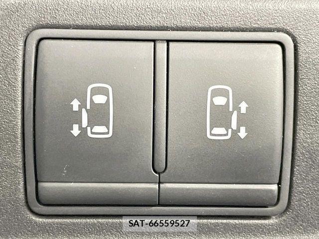 Nissan SERENA 2017-01 7224917-6