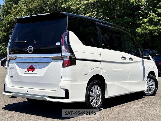 Nissan SERENA 2020-11 7224926-2