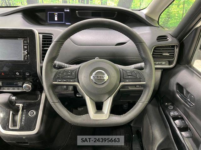 Nissan SERENA 2017-08 7224919-11
