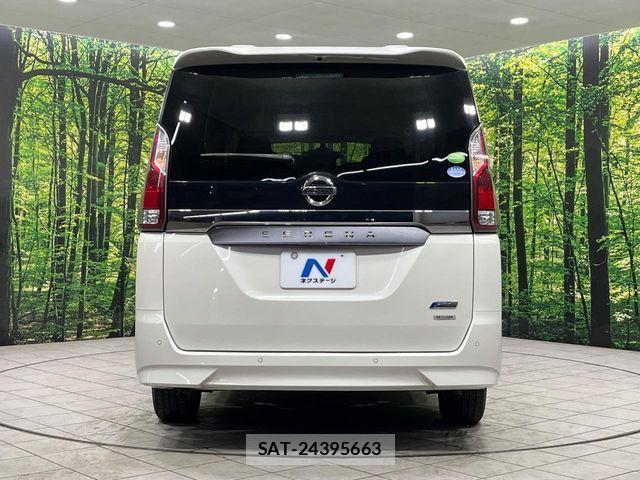 Nissan SERENA 2017-08 7224919-15