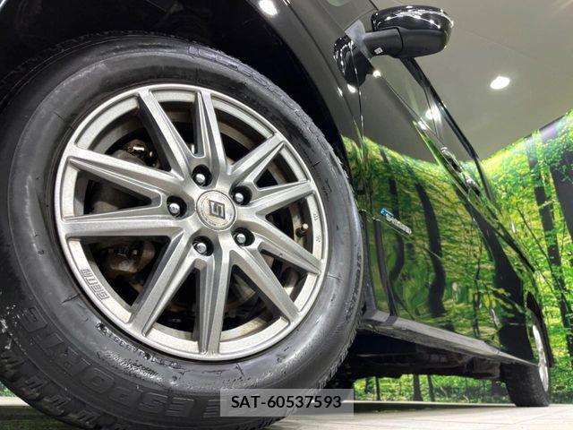 Nissan SERENA 2016-10 7224918-14