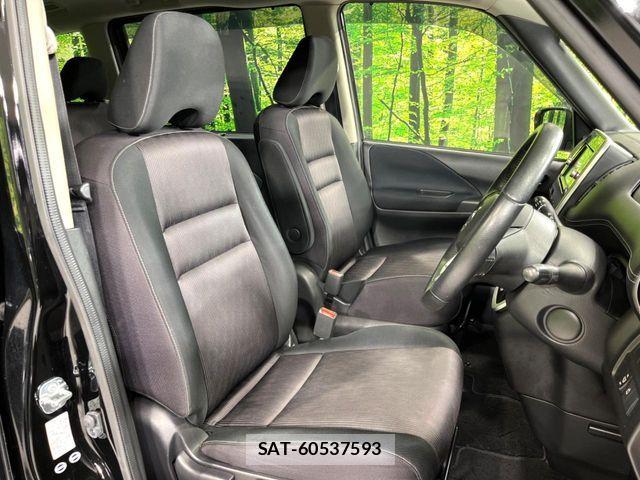 Nissan SERENA 2016-10 7224918-8