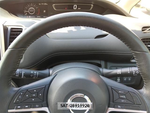 Nissan SERENA 2016-11 7252281-9