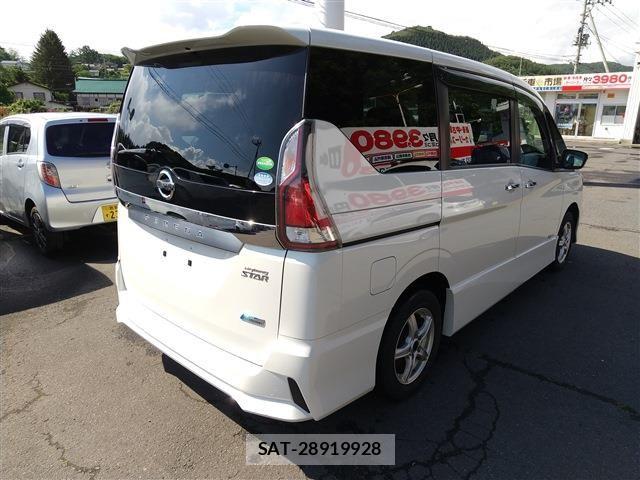 Nissan SERENA 2016-11 7252281-2