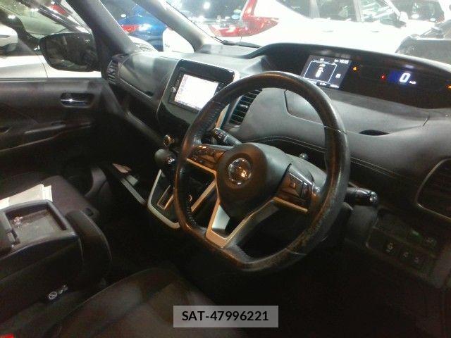 Nissan SERENA 2017-05 7252280-0
