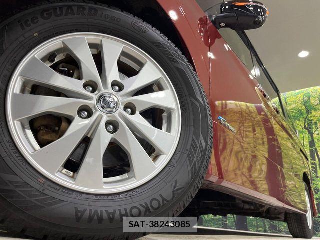 Nissan SERENA 2017-05 7272922-13