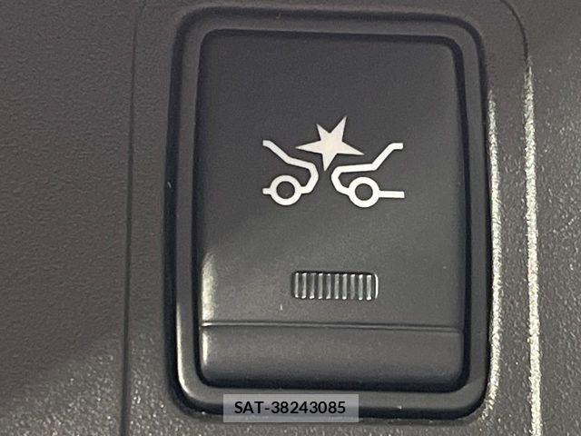Nissan SERENA 2017-05 7272922-6
