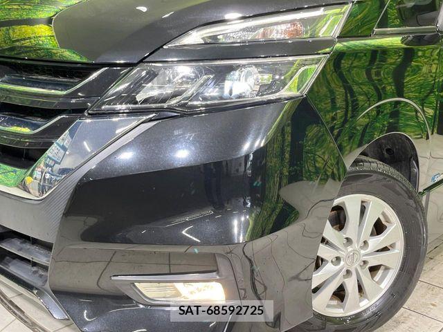 Nissan SERENA 2017-01 7272921-12