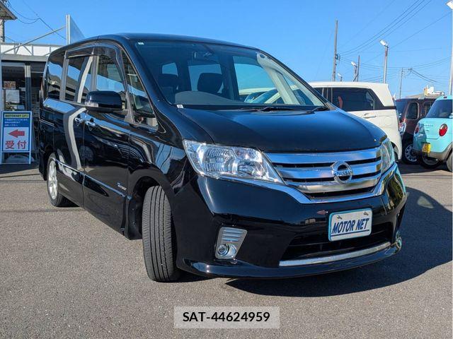 Nissan SERENA 2013-01 7272929-16