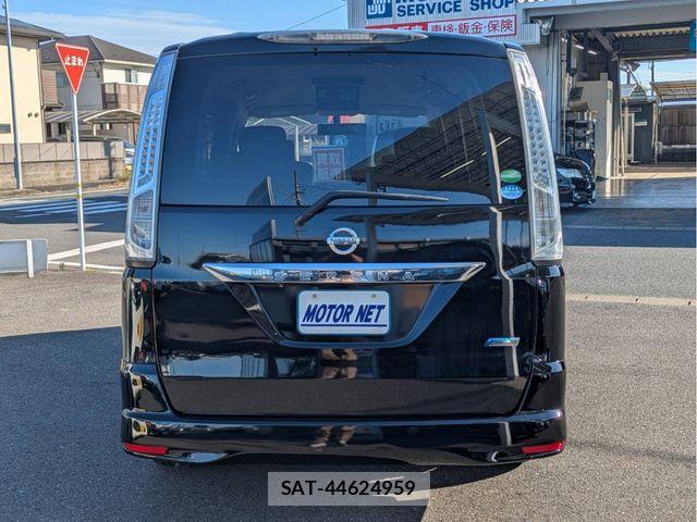 Nissan SERENA 2013-01 7272929-18
