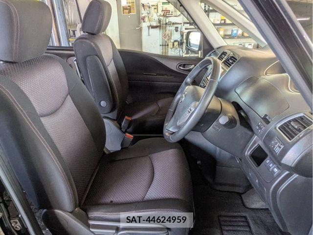 Nissan SERENA 2013-01 7272929-26