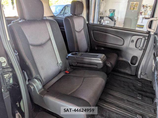 Nissan SERENA 2013-01 7272929-27