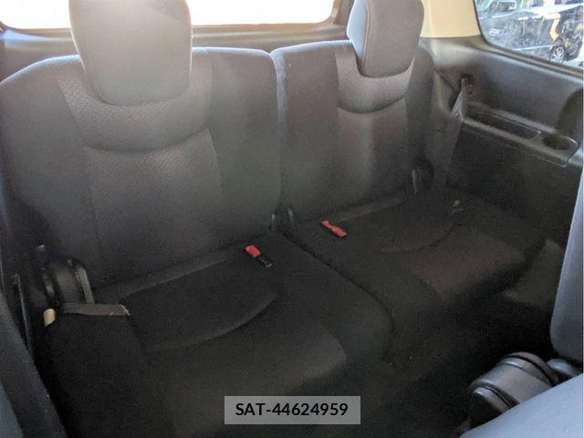 Nissan SERENA 2013-01 7272929-28