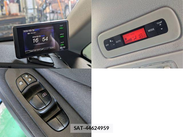 Nissan SERENA 2013-01 7272929-29
