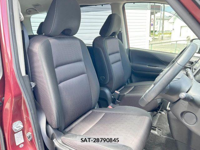 Nissan SERENA 2017-06 7330025-9