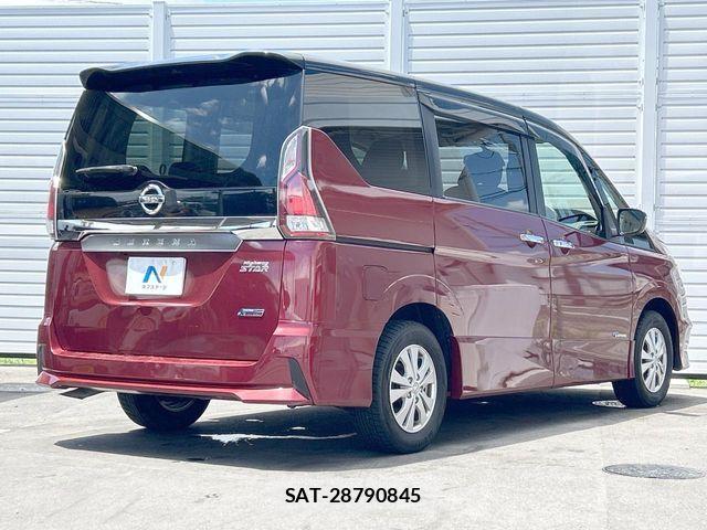 Nissan SERENA 2017-06 7330025-18