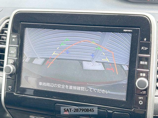 Nissan SERENA 2017-06 7330025-5