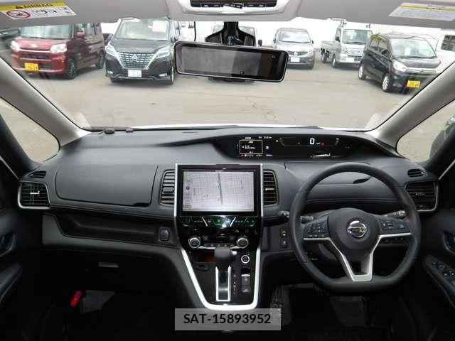 Nissan SERENA 2018-06 7330022-10