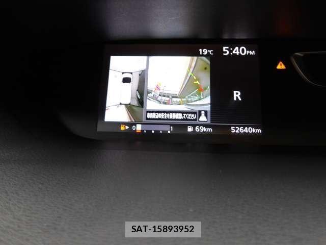 Nissan SERENA 2018-06 7330022-23