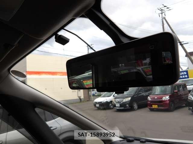 Nissan SERENA 2018-06 7330022-24