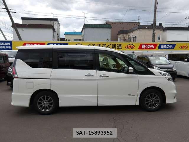 Nissan SERENA 2018-06 7330022-2