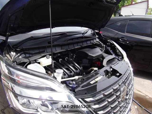 Nissan SERENA 2019-11 7330020-10