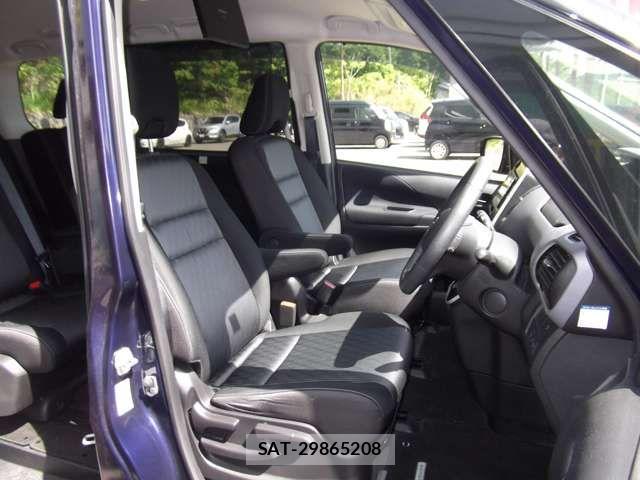 Nissan SERENA 2019-11 7330020-11