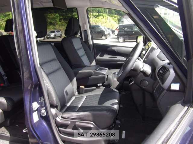 Nissan SERENA 2019-11 7330020-12