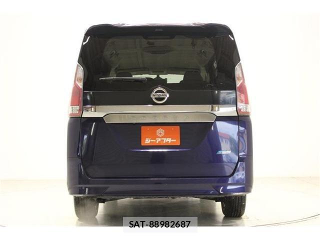 Nissan SERENA 2016-10 7359808-10