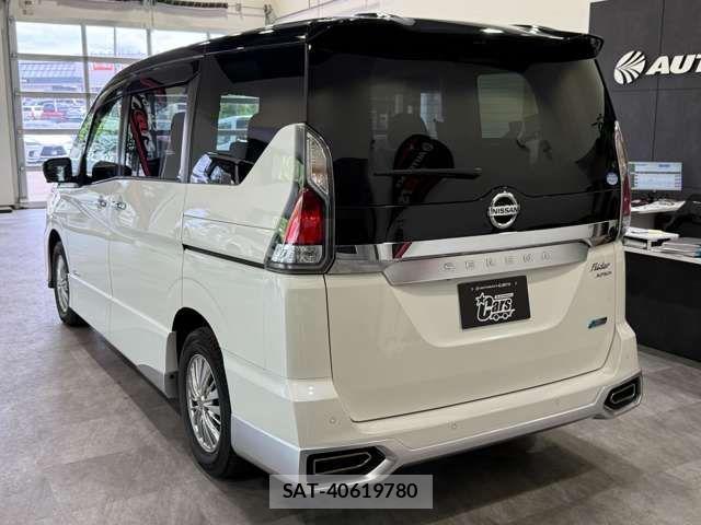 Nissan SERENA 2017-02 7457688-2