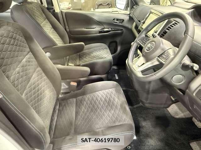 Nissan SERENA 2017-02 7457688-4