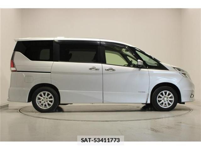 Nissan SERENA 2018-09 7457698-12