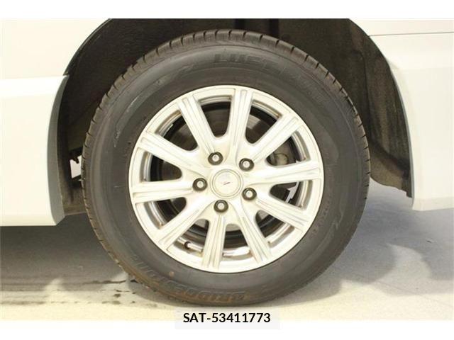 Nissan SERENA 2018-09 7457698-23