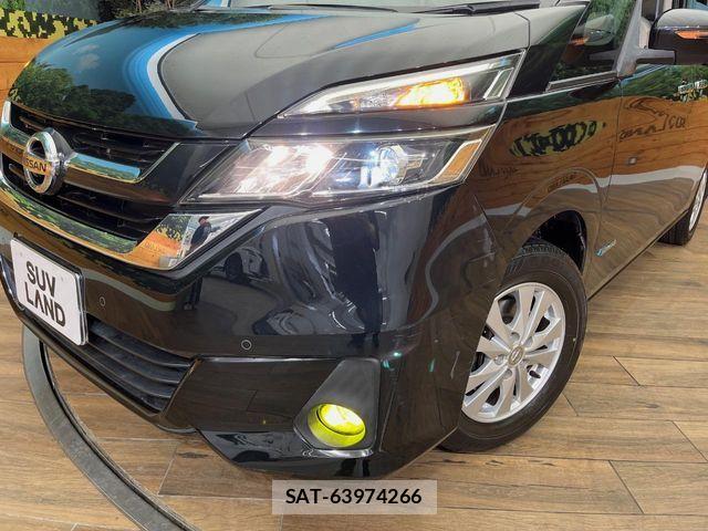 Nissan SERENA 2017-03 7457690-13