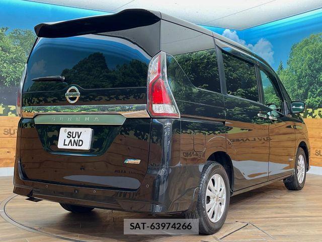 Nissan SERENA 2017-03 7457690-18