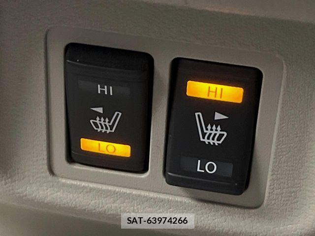 Nissan SERENA 2017-03 7457690-7