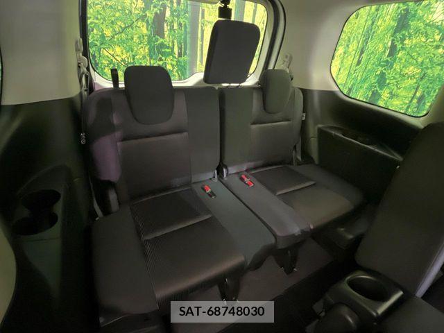 Nissan SERENA 2018-02 7457689-9