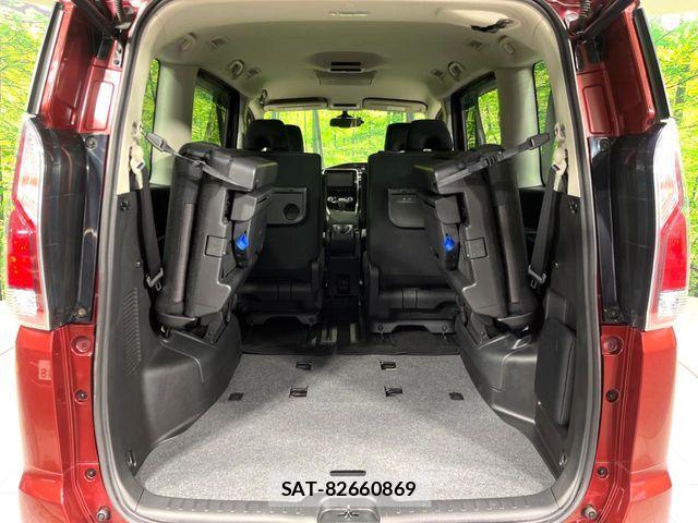 Nissan SERENA 2017-08 7457700-10