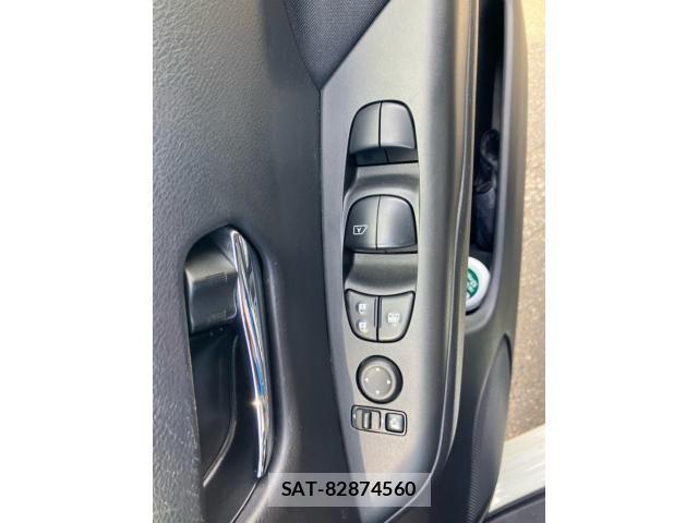 Nissan SERENA 2018-02 7457686-18