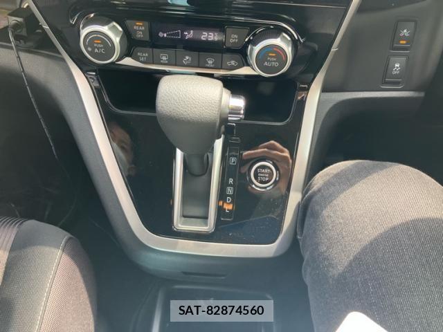 Nissan SERENA 2018-02 7457686-22