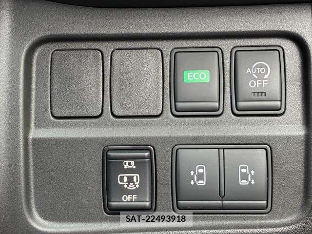 Nissan SERENA 2018-02 7457697-9