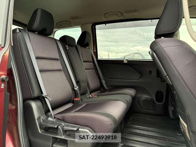 Nissan SERENA 2018-02 7457697-12