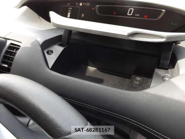 Nissan SERENA 2018-09 7510005-19