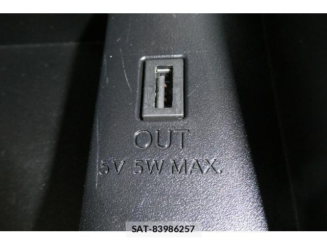 Nissan SERENA 2017-09 7502786-23